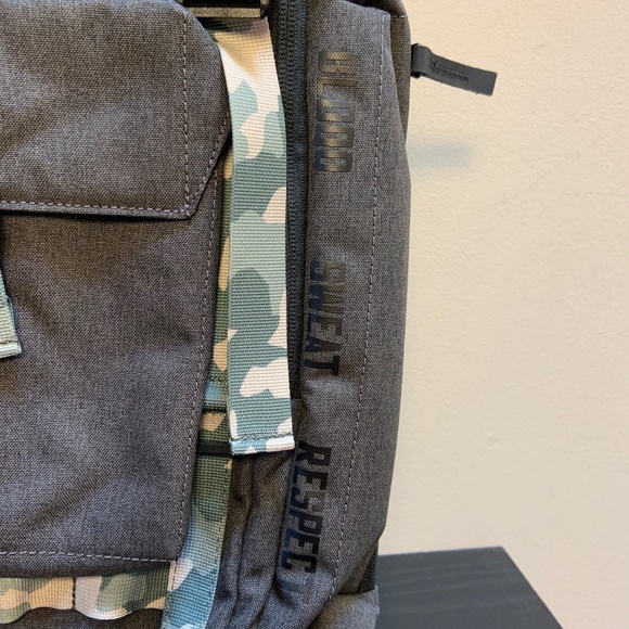 New Under Armour The Rock USDNA Camo Backpack - Picture 4 of 8